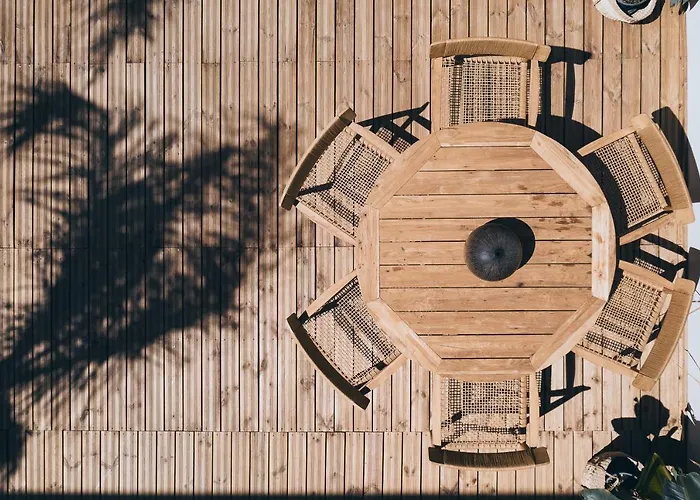 מלון Meni & Tigaki