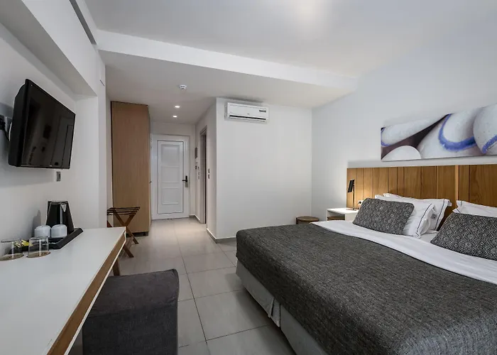 Meni & Hotel 4*