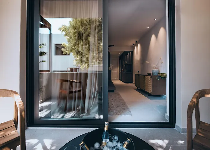 Hotel Meni & 4*