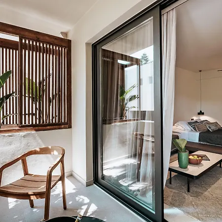 Hotel Meni &