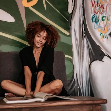 Ξενοδοχείο Meni & Τιγκάκι