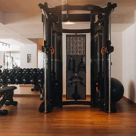 Ξενοδοχείο Meni & 4*