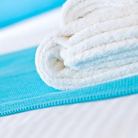 Meni & Ξενοδοχείο Τιγκάκι