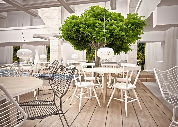 Hotel Meni &